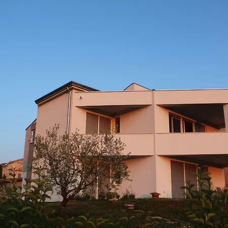 Fiorella Apartment Porec