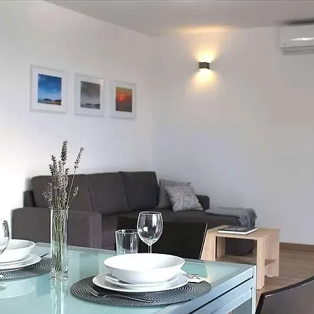 Fiorella Apartment Porec